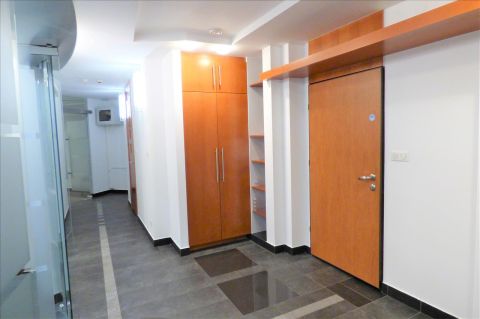 Wynajem Lokal handlowo-usługowy Śródmieście, Warszawa